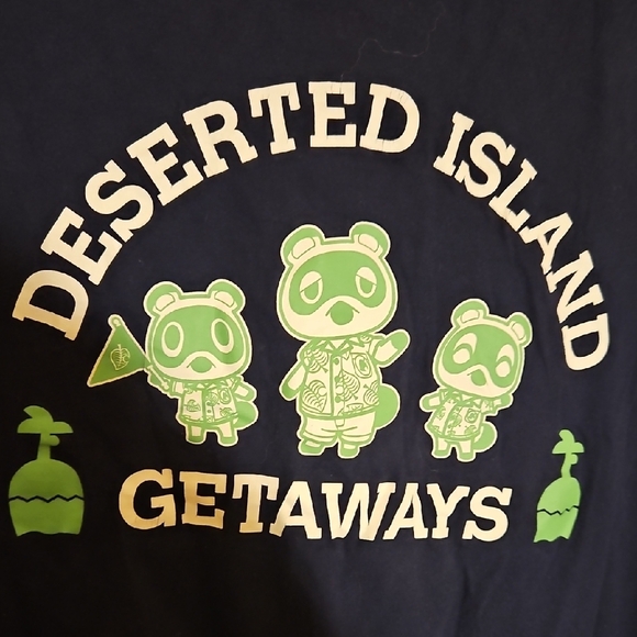 Deserted Island Getaways Black Tee - Picture 3 of 4